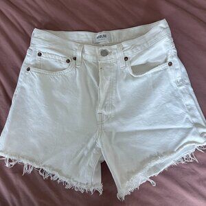 AGOLDE Parker Long Jean Short in White (Size 26)